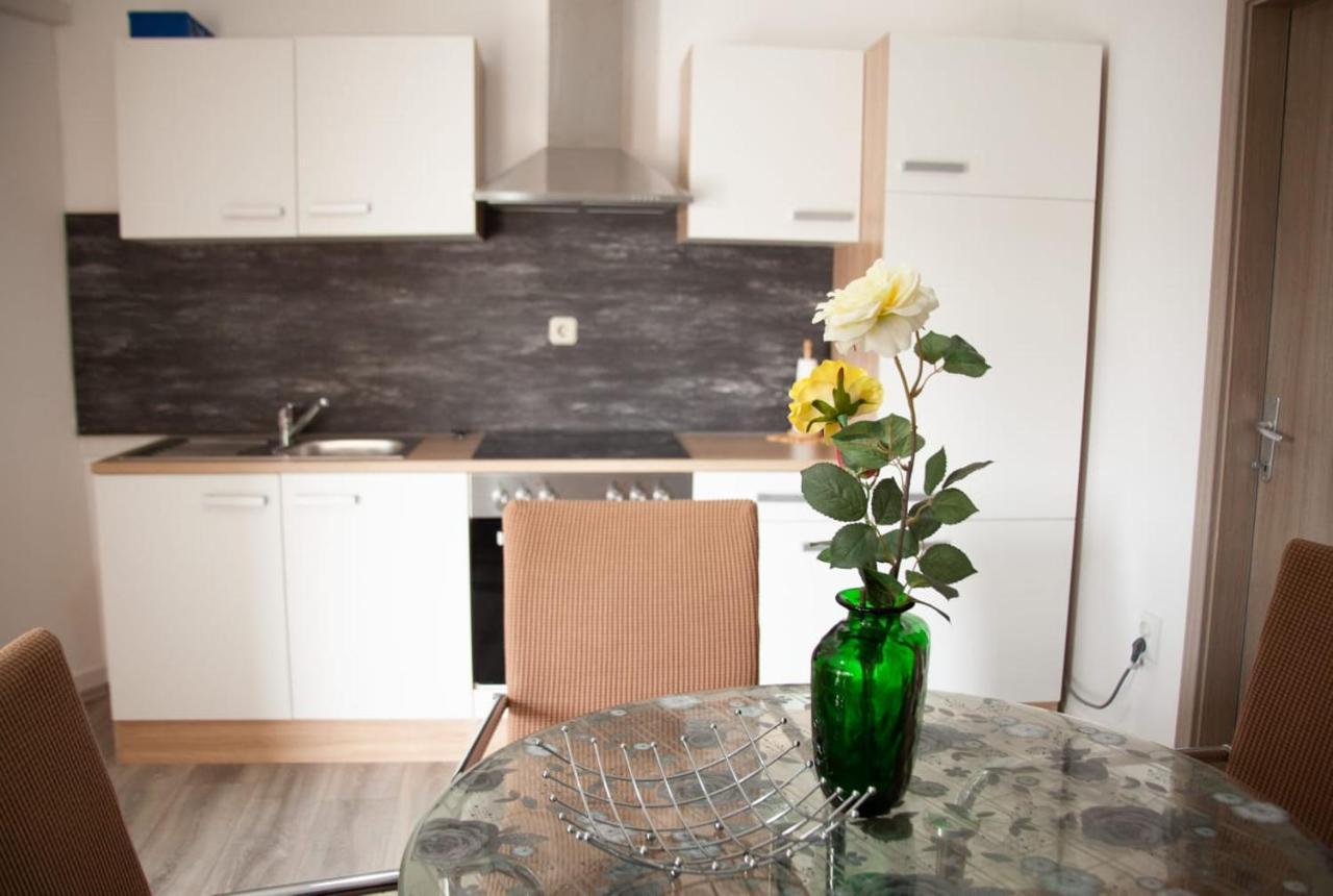 Amber In The Centar Apartment Kastela Ngoại thất bức ảnh